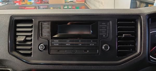 Car Radio for Volkswagen VW Crafter 2017-2020 Stereo Upgrade Android Head Unit Wireless CarPlay And Android Auto Touchscreen GPS Navigation Multimedia Player