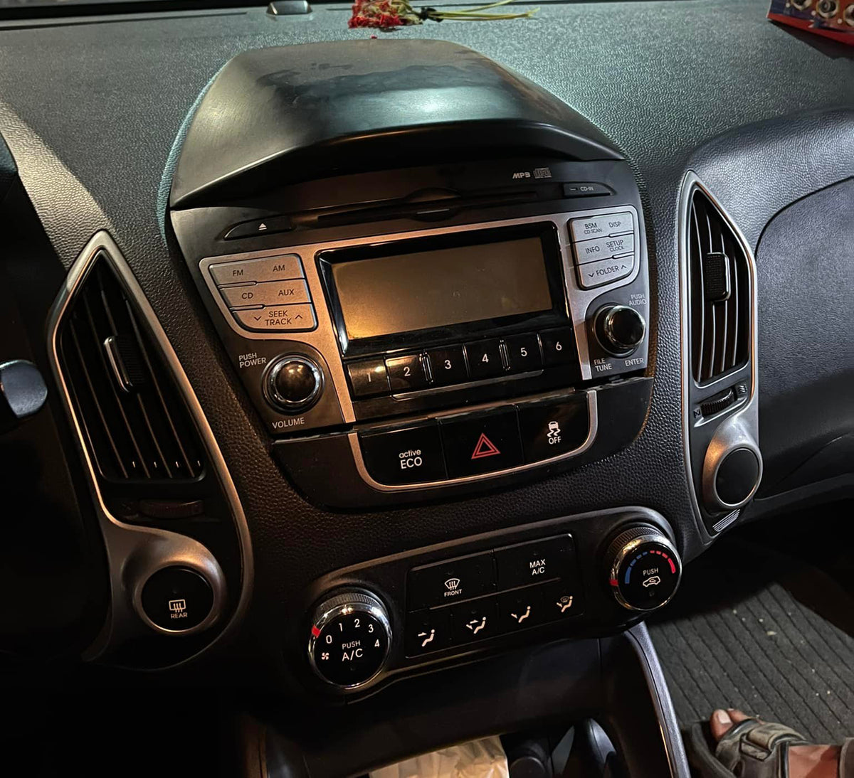 Android Car Stereo Radio For Hyundai IX35 Tucson 2009-2014 Wireless Carplay GPS Navi WiFi 64G Qualcomm Snapdragon