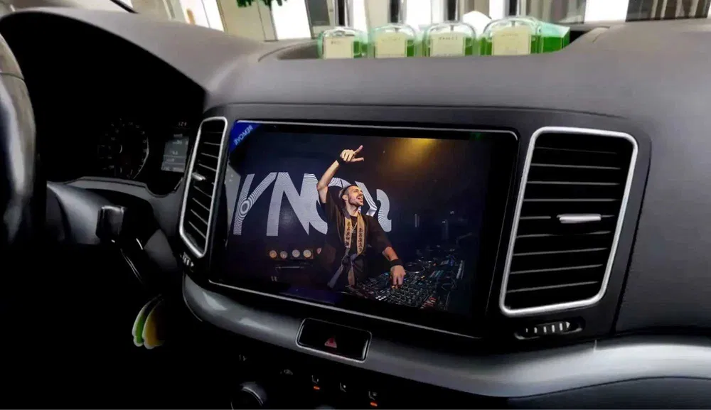 For VW Sharan Radio Upgrade 2010-2018 Android Car 9 inch Touch Screen Stereo Head Unit with 4G LTE Wireless CarPlay/Android Auto/AM/FM,8 core 4+64G